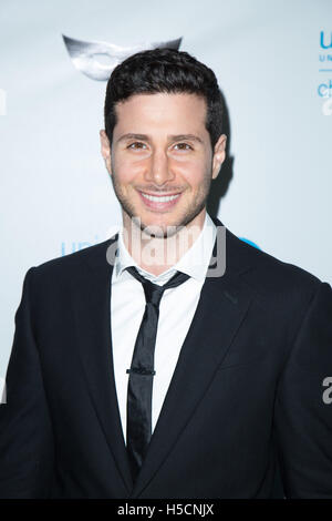 Sean Nateghi besucht UNICEF schwarz & White Maskenball am Freimaurer-Loge auf dem Hollywood Cemetery am 30. Oktober 2015 in Los Angeles, Kalifornien, USA Stockfoto