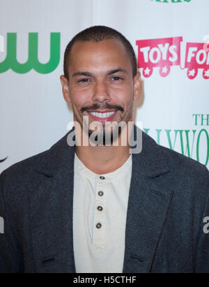 Bryton James besucht die 84. Annual Hollywood Christmas Parade "The Magic of Christmas" - Featuring Marine Toys for Tots Stiftung am 29. November 2015 in Hollywood, Kalifornien, USA Stockfoto