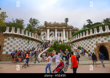 Wunderbare Eingangsbereich im Park Güell in Barcelona Stockfoto