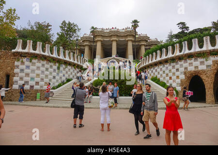 Wunderbare Eingangsbereich im Park Güell in Barcelona Stockfoto