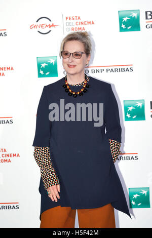 Meryl Streep besucht den Fototermin Florence Foster Jerkins bei Rom Film Fest 2016 Credit: Fulvio Dalfelli/Alamy Live News Stockfoto