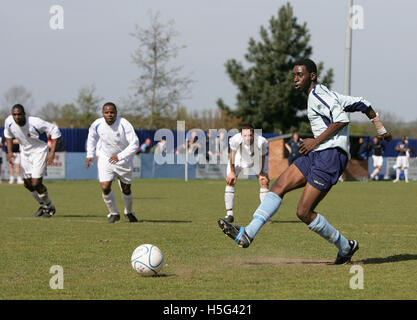 Sean Thomas Partituren von der Strafe vor Ort Brentwood 1-0-Brentwood Town Vs Redbridge - Ryman League Division One North in Brentwood Arena - 26.04.08 setzen Stockfoto