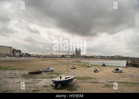 Gezeiten, im Hafen von Margate Stockfoto