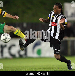 Wesley Thomas Fisher fühlt sich der Schuh von Greg Lincoln - Thurrock Vs Fisher Athletic - Blue Square South im Schiff Lane - 11.03.07 Stockfoto