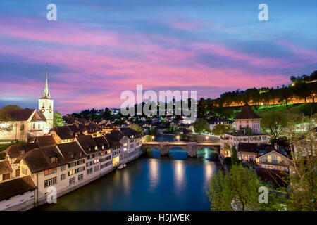 Bern. Bild von Bern, Hauptstadt der Schweiz, während der dramatischen Sonnenuntergang. Stockfoto