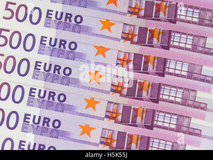 Stapel von Geld Geld - 500 Euro Rechnungen Makro - europäischen Banknoten Stockfoto