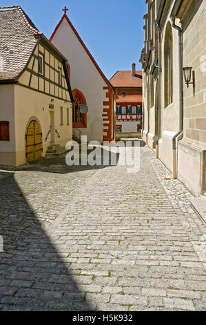 Gebäude neben der Kirche St. Veit, Iphofen, Franken, Niederbayern Stockfoto