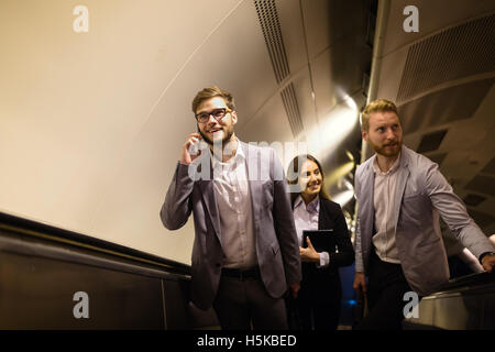 Geschäftsleute mit u-Bahn als Transportmittel Stockfoto