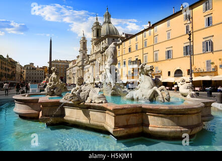 Brunnen von Neptun auf der Piazza Navona in Rom, Italien Stockfoto
