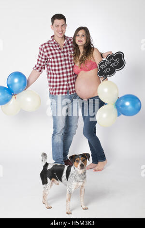 Glückliches Paar in schwanger Stockfoto
