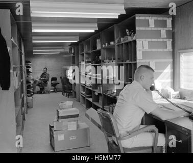 Dies bezieht sich auf einen Artikel aus der Atlas Collection, bei dem es sich um ein Foto, ein negativ oder ein Archivbild handeln kann, das sich auf einen bestimmten Ort, ein bestimmtes Thema oder ein historisches Ereignis bezieht. Für einen detaillierten Titel ist ein weiterer Kontext erforderlich. Stockfoto