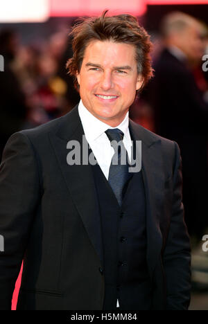 Tom Cruise besucht Jack Reacher: nie gehen wieder europäische Premiere im Cineworld am Leicester Square, London. Stockfoto