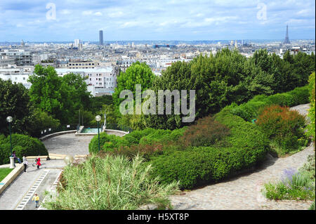 Blick über Paris aus dem Park von Belleville. Stockfoto