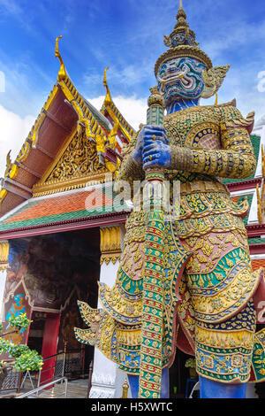 Dämon Guardian im Wat Phra Kaeo, der Tempel des Smaragd-Buddha, Bangkok, Thailand Stockfoto