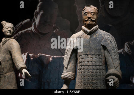 Terrakotta Krieger Armee Grube Nummer 1, Xian, Shaanxi, China, Asien. Eine alte Sammlung von Skulpturen, die Armeen von Qin Darstellung Stockfoto