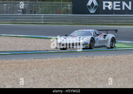 22. Oktober 2016. Estoril, Portugal. #51 AF Corse - Ferrari F488, angetrieben von Thomas Flohr (CHE) und Francesco Castellacci (ITA) während des Rennens von Michelin GT3 Le Mans Cup, während der europäischen Le Mans Serie Week-End Estoril Credit: Alexandre de Sousa/Alamy Live News Stockfoto