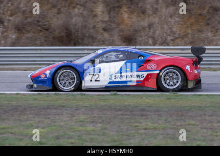 22. Oktober 2016. Estoril, Portugal. #72 SMP Racing - Ferrari F488, angetrieben von Aleksey Basov (RUS) und Victor Shaitar (RUS) während des Rennens von Michelin GT3 Le Mans Cup, während der europäischen Le Mans Serie Week-End Estoril Kredit: Alexandre de Sousa/Alamy Live News Stockfoto