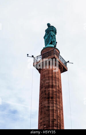 Luisenplatz, Darmstadt, Hessen, Deutschland. 39-Meter großen Herzog Ludwig ich (Ludwig ich) von Hessen-Denkmal (Langer Ludwig oder Langer Lui) Stockfoto