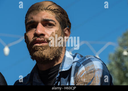 10 Muharram (Ashura), Bidjar, Mann, Schlamm Stockfoto