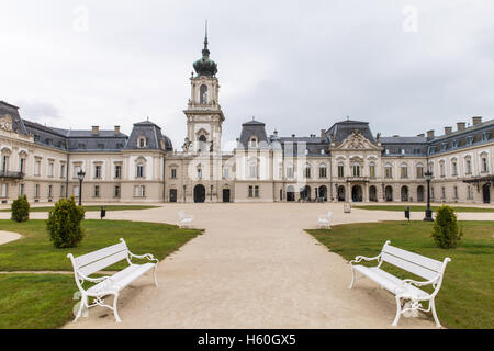 Der Park in der Nähe das Schloss Festetics, Ungarn. Stockfoto