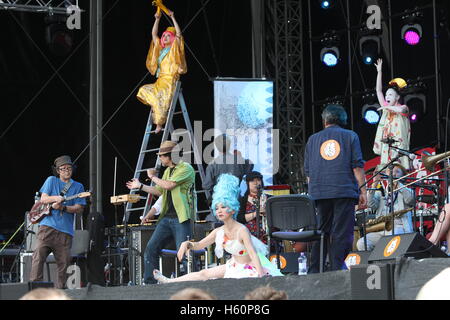 Shibusa Shirazu Orchester führt beim Pohoda Music Festival, Trencin, Slowakei, 8. Juli 2016. Stockfoto