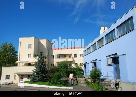 Häuser der Architekten Mart Stam, (Am Weissenhof 24-28) und Peter Behrens (Am Weissenhof 30-32) - Baudenkmal Stockfoto