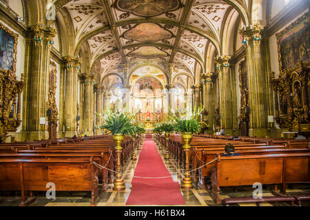 Eines der wichtigsten historischen Gebäude in der Gemeinde ist die Pfarrkirche San Juan Bautista, gebaut zwischen 1520 und 1552, ich Stockfoto