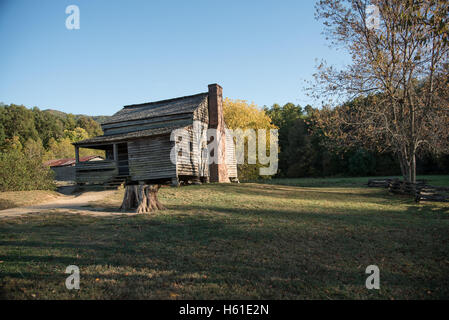 Alte Holz Pioniere Hütte auf Smoky Mountains National Park Stockfoto