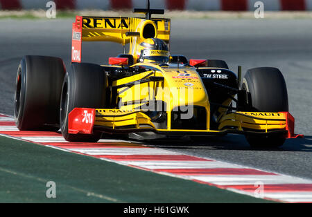 Motorsport, Robert Kubica, POL, in der Renault R30 Rennwagen Formel1 Tests auf dem Circuit de Catalunya Rennen verfolgen in Stockfoto