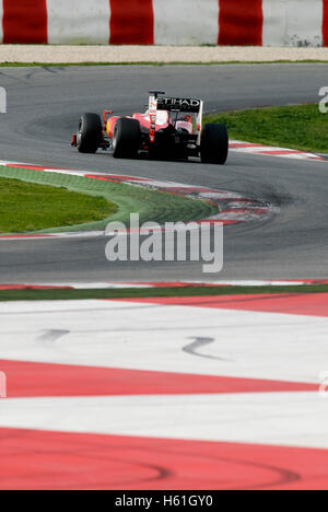 Motorsport, Felipe Massa, Brasilien, in einem Ferrari F10 Rennwagen Formel1 Tests auf dem Circuit de Catalunya Rennen verfolgen in Stockfoto