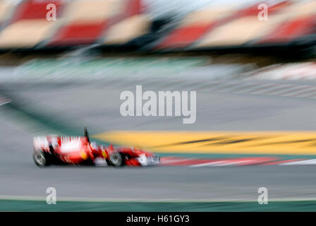 Motorsport, Fernando Alonso, SPA, im Ferrari F10 Rennwagen, Formel-1-Tests auf dem Circuit de Catalunya Rennen verfolgen in Stockfoto