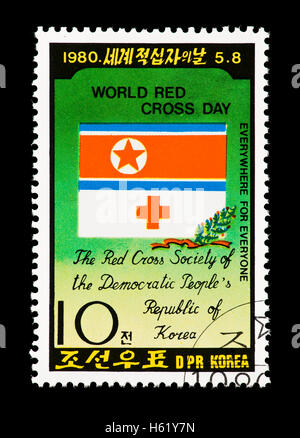 Briefmarke aus Nordkorea Darstellung Embleme des nordkoreanischen Roten Kreuzes, Hundertjahrfeier des internationalen Roten Kreuzes. Stockfoto