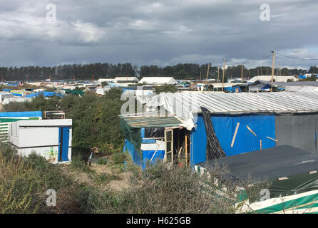 Generische Sicht auf die Migranten Dschungelcamp in Calais, Frankreich, als Pläne werden hergestellt, um die gesamte Site zu löschen. Stockfoto