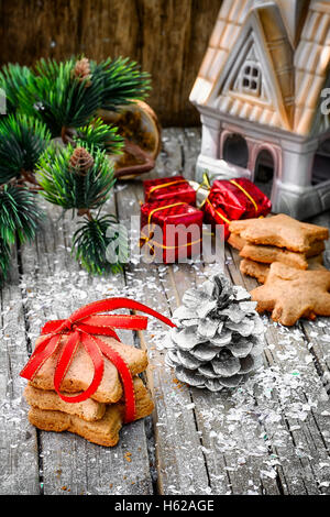 Symbolische Weihnachtsplätzchen für die Urlaubs- und Weihnachtsschmuck Stockfoto