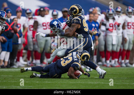 Twickenham, London, UK. 23. Oktober 2016. NFL International Series. New York Giants gegen LA Rams. Los Angeles Rams Benny Cunningham mit dem Ball. Bildnachweis: Aktion Plus Sport/Alamy Live-Nachrichten Stockfoto