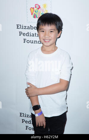 Ian Chen besucht Elizabeth Glaser Pediatric Aids Foundation "A Time For Heroes" Familienfest am 23. Oktober 2016 Smashbox Studios in Culver City, Kalifornien. Stockfoto