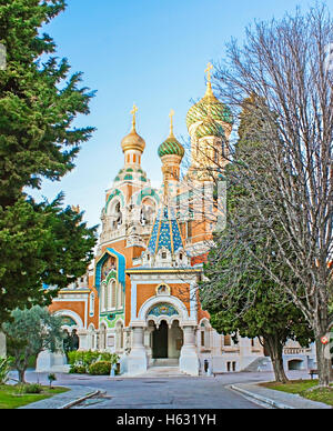 Die orthodoxe Kathedrale St. Nikolaus, im russischen Barockstil gestaltet, befindet sich an der Avenue Nicolas II, Nizza, Frankreich Stockfoto