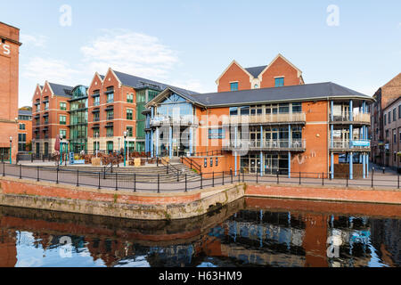 Nottingham-Kanal und der Waterfront Bar. In Nottingham, England Stockfoto