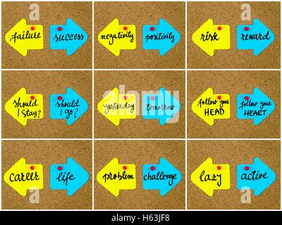 Foto-Collage Antonym Konzepte geschrieben am gelben und blauen Papiernoten gegenüber Pfeile auf Pinnwand mit Reißzwecken festgesteckt. Andere Wahl Konzeptbild Stockfoto