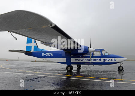 Tingwall Flughafen Shetland die Inselbewohner Ebenen verläuft, die Menschen zwischen den entfernten äußeren Inseln der Shetland Fähre Stockfoto