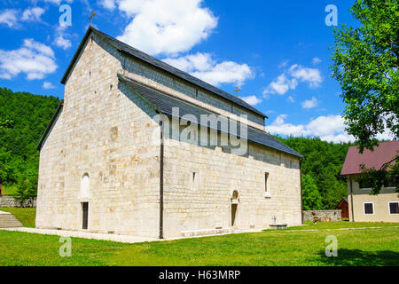 Das Kloster Piva (Kirche des Sv. Rolle oder Kirche der Himmelfahrt der Heiligen Mutter Gottes) in Piva, Montenegro Stockfoto