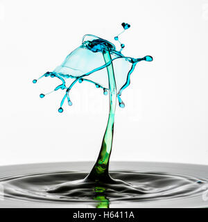 Wassertropfen, die Kollision in high-Speed Flash-image Stockfoto