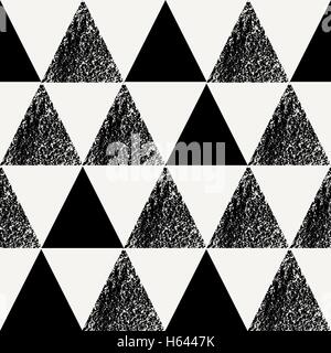 Nahtlose wiederholendes Muster mit Dreieck Formen auf cremefarbenen Hintergrund in schwarz. Moderne und stilvolle abstrakte Design Plakat, Abdeckung, Stock Vektor