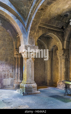 Das Innere des renovierten Refektorium im Haghartsin Kloster, Dilijan. Stockfoto