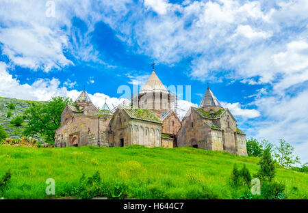 Klosters Goshavank, früher bekannt als der Nor Ghetik, befindet sich auf dem grünen Hügel im Dorf Gosh, neben Dilijan, Armenien Stockfoto