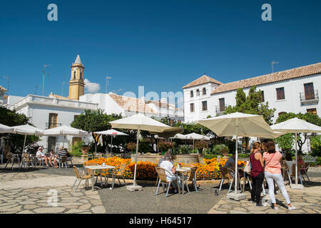 Plaza Las Flores, Estepona, Costa del Sol, Provinz Malaga, Andalusien, Spanien Stockfoto