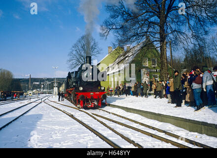 Dampf-Zug-Ausflug aus Münster mit P8 Klasse Lok Nr. 38 1772 in Warstein, Nordrhein-Westfalen Stockfoto