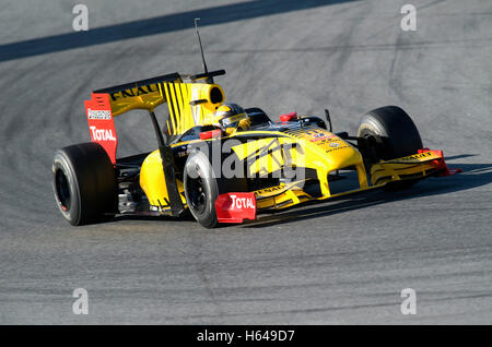 Motorsport, Robert Kubica, POL, in der Renault R30 Rennwagen Formel1 Tests auf dem Circuit de Catalunya Rennen verfolgen in Stockfoto