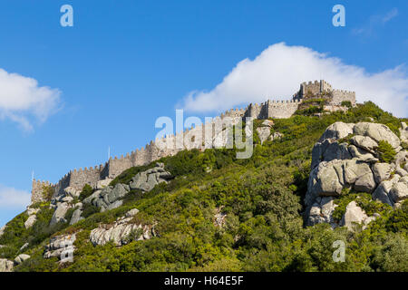 alte Burg der Mauren in Sintra, Portugal. Stockfoto