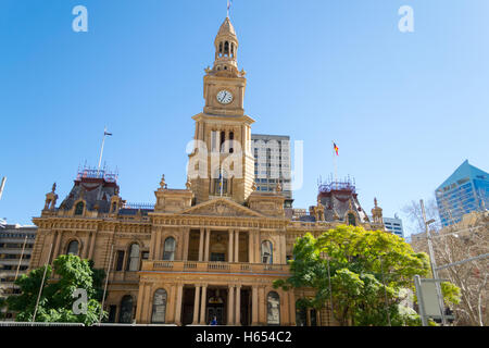 Sydney Town Hall in der Innenstadt (Australien) Stockfoto